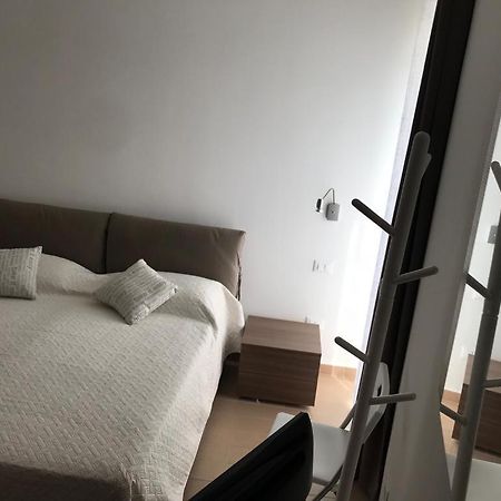 5 Miles Apt Lägenhet Rocca Cinquemiglia Exteriör bild