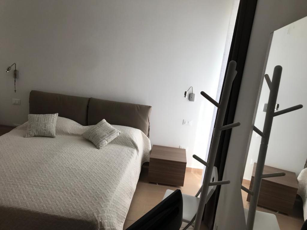 5 Miles Apt Lägenhet Rocca Cinquemiglia Exteriör bild