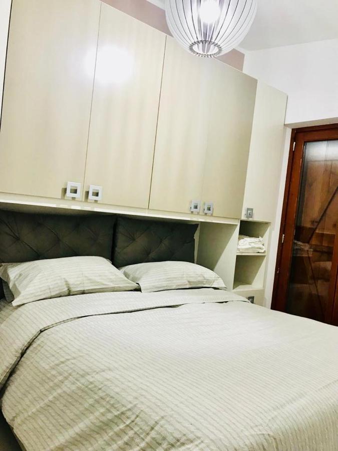 5 Miles Apt Lägenhet Rocca Cinquemiglia Exteriör bild